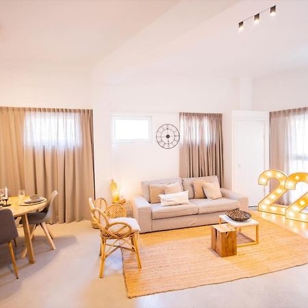 Tremendous 2-Bedroom Serviced Apartment - 79 M2 Rotterdam Esterno foto